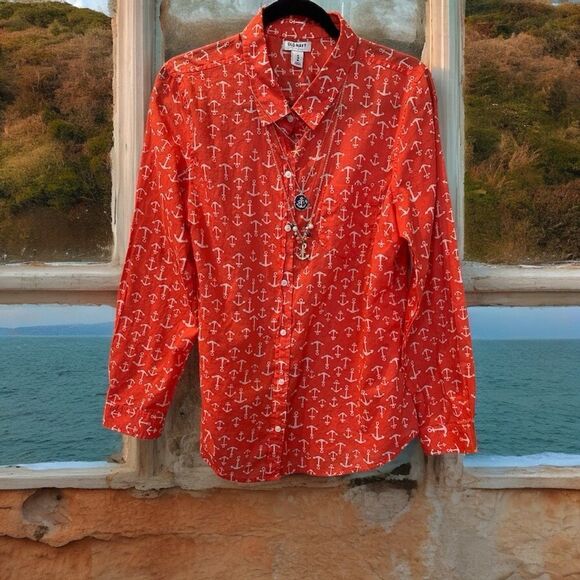 Old Navy Button-Up Red Anchor Print Collared Long Sleeves necklace included - Picture 6 of 11